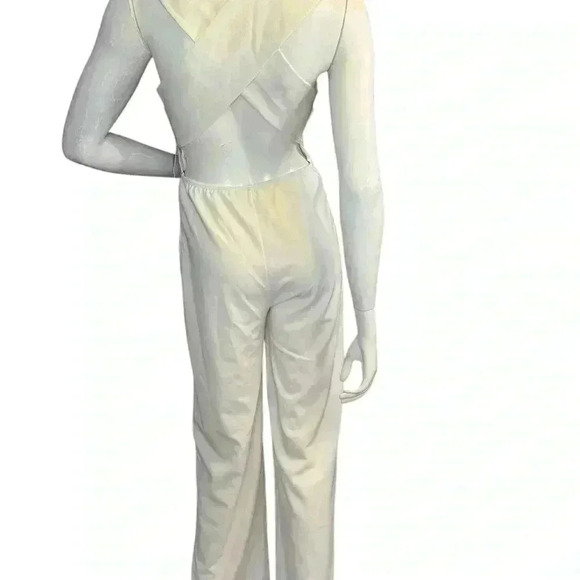 Lulu’s Chic White Jumpsuit Size Medium New With Tags. - Picture 11 of 13